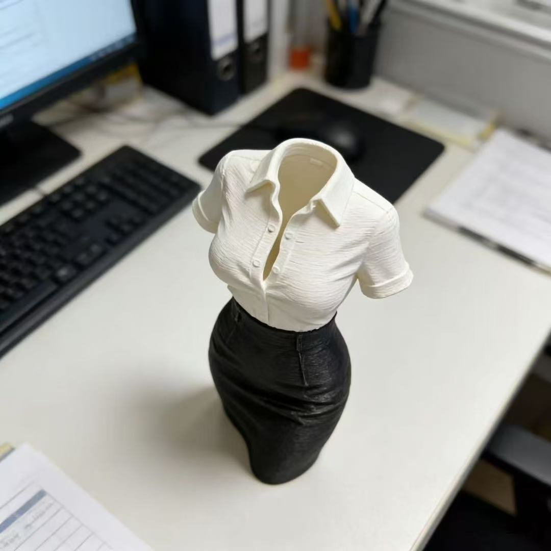 3d Printed Sexy Office Lady Bo - огляд і ціна Desk Setup Plant