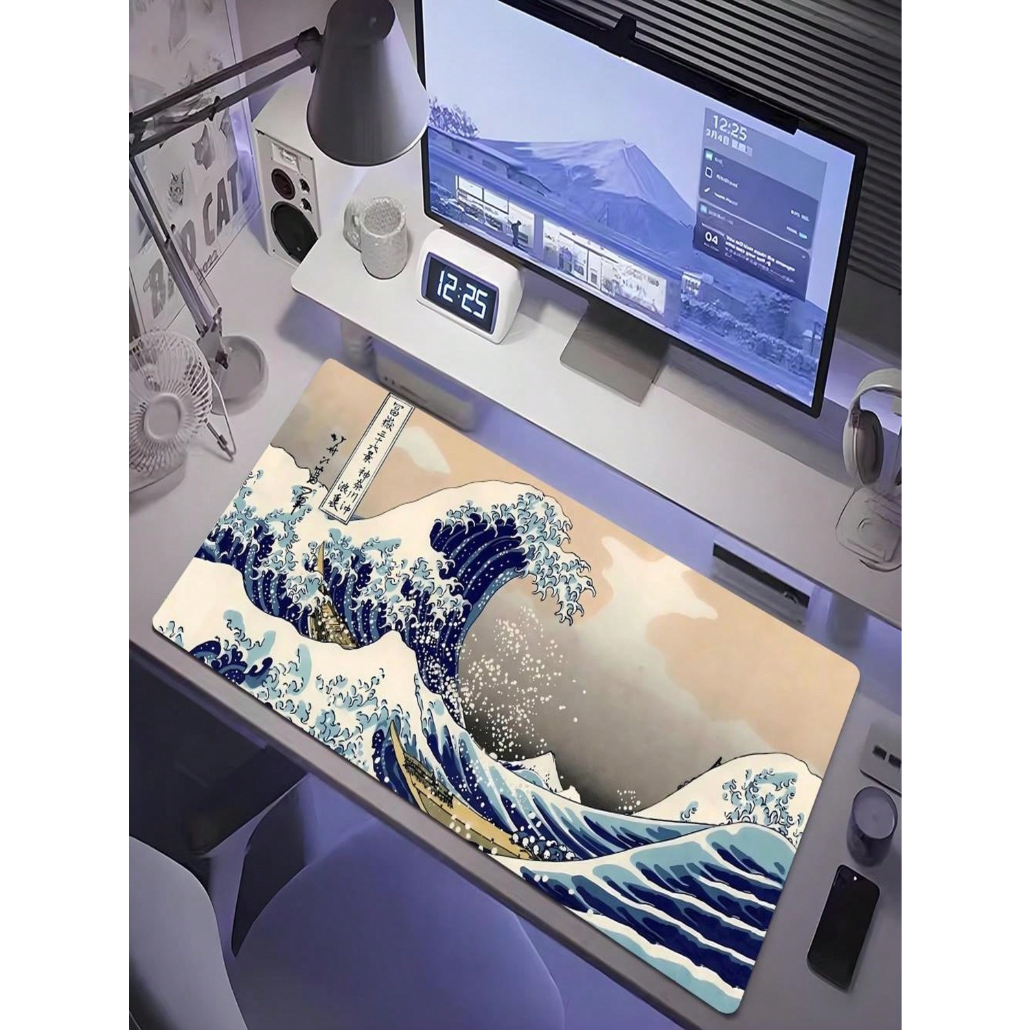 Japanese-Style Wave Surfing Mo - огляд і ціна Desk Setup Artist