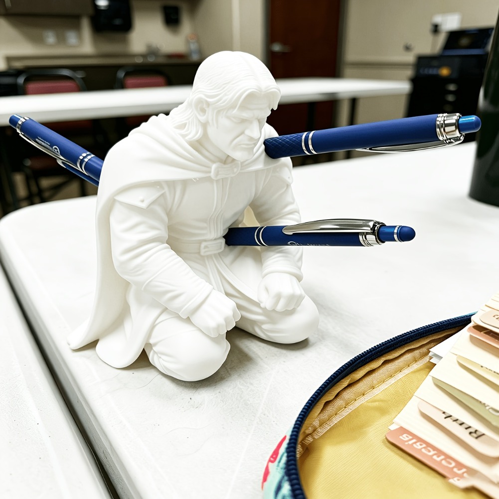 Medieval Commander Pen Holder  - огляд і ціна Desk Setup Aesthetic