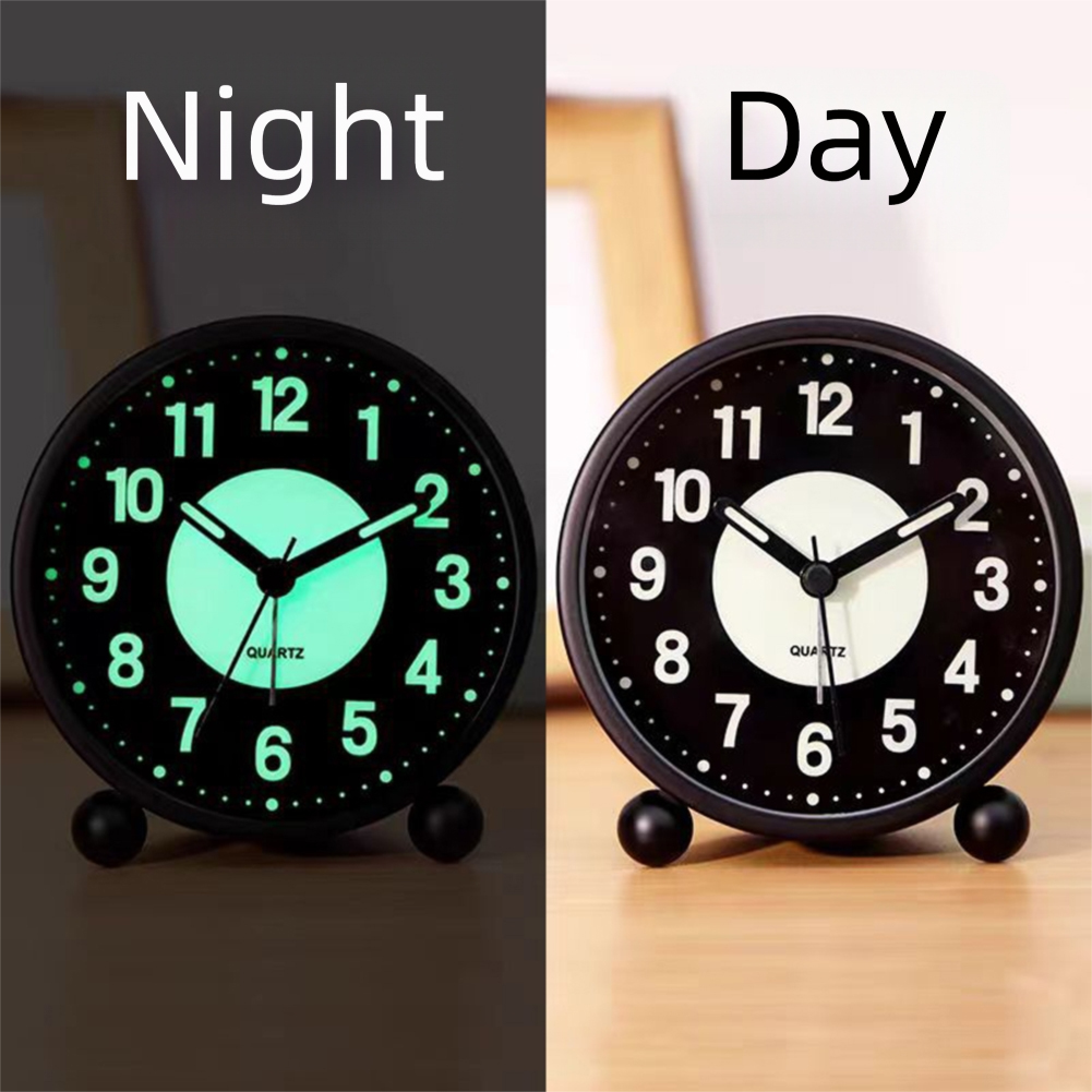 4.5-Inch Luminous Alarm Clock  - огляд і ціна Desk Setup Dark